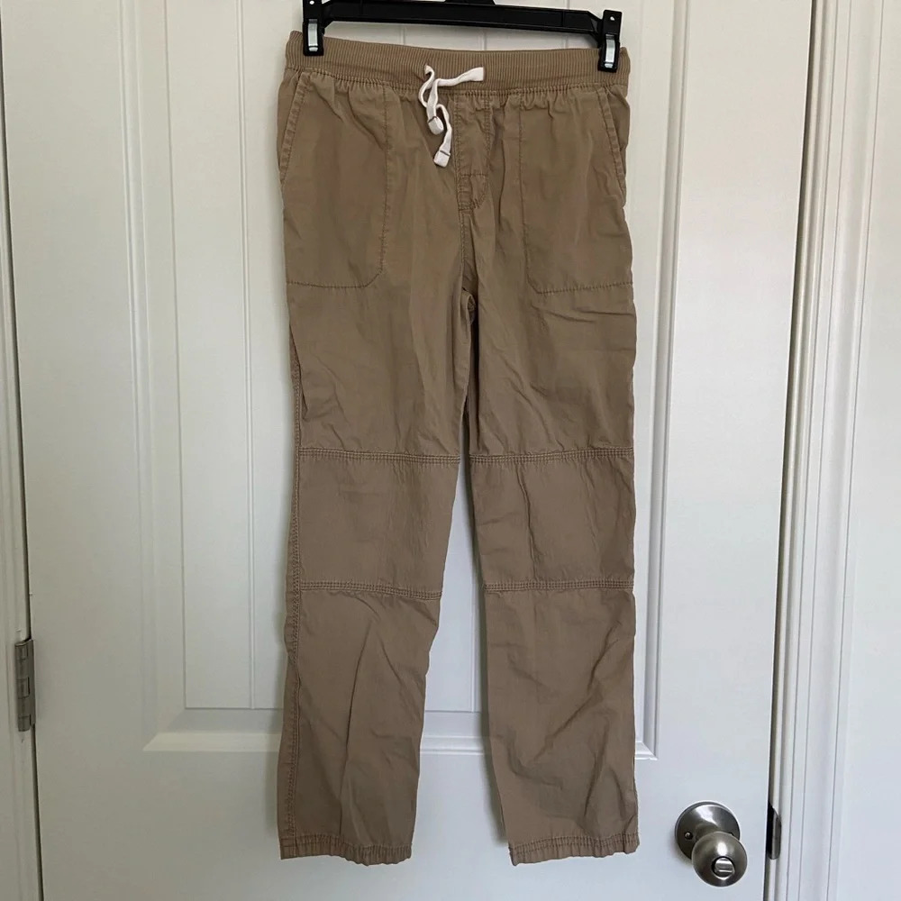 EUC |‎ Carter’s boy’s elastic waistband tan khaki pants — size 8